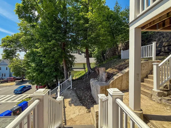 $2,100 | 468 Salem Street, Unit 3, Malden, MA 02148