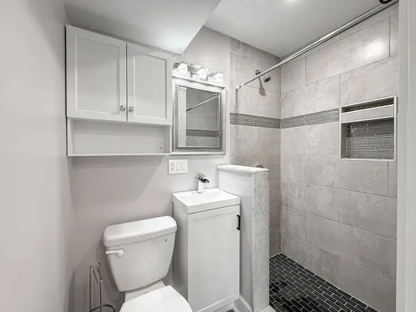 $2,100 | 468 Salem Street, Unit 3, Malden, MA 02148