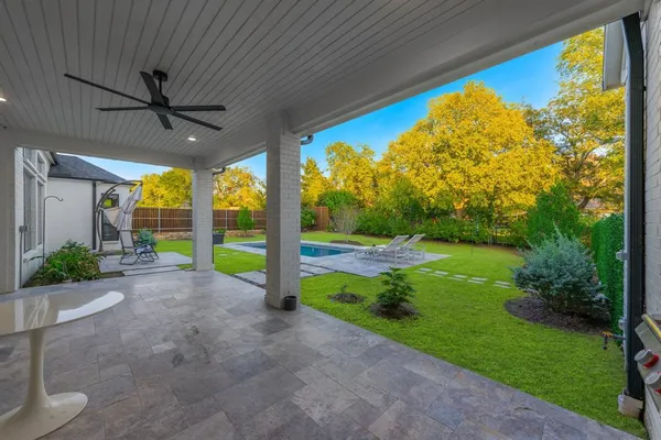 a view of a garden area