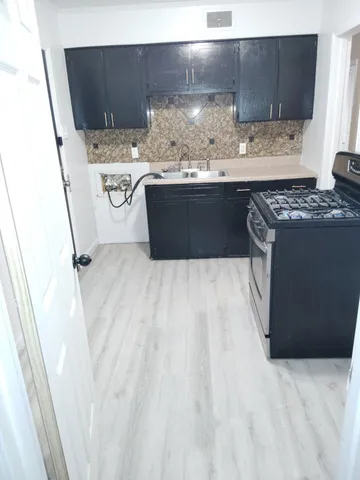 $1,000 | 1533 S Parkway East, Memphis, TN 38106