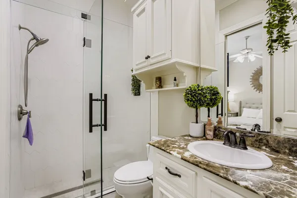 $8,000 | 31 Glenleigh Place, The Woodlands, TX 77381