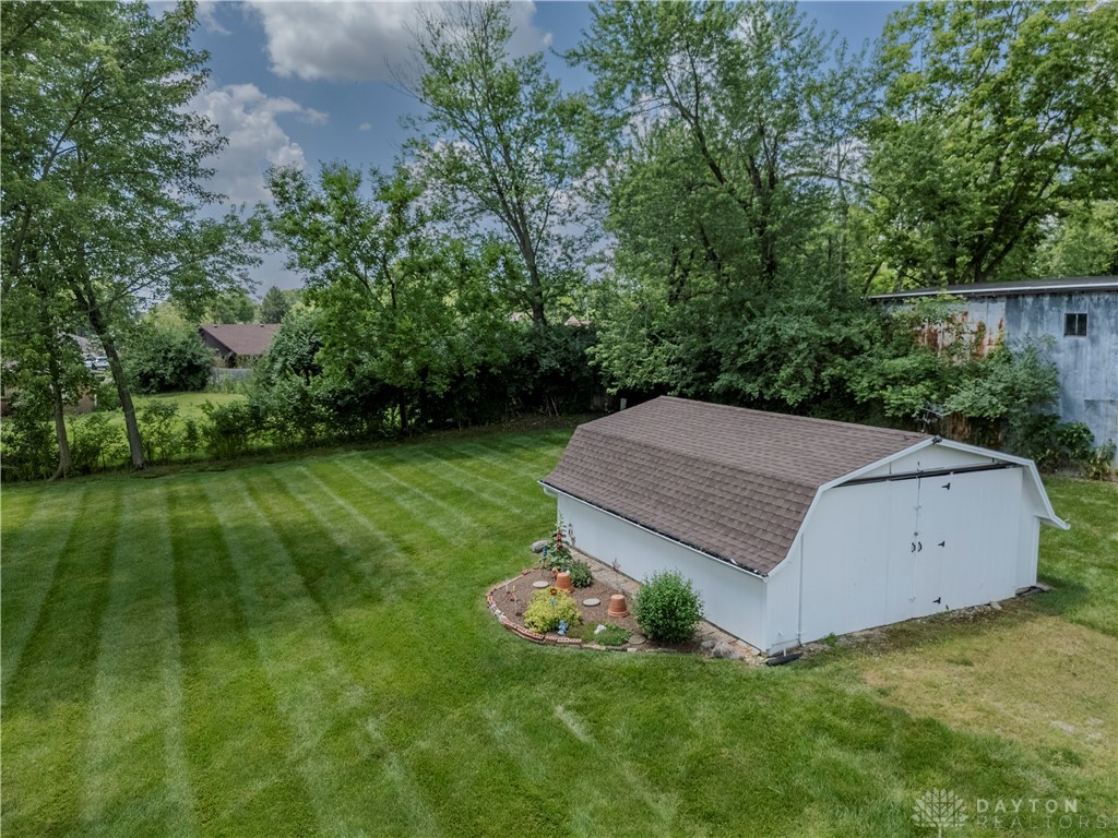 3697 Kemp Road Beavercreek, OH 45431 - Photo 3 of 28