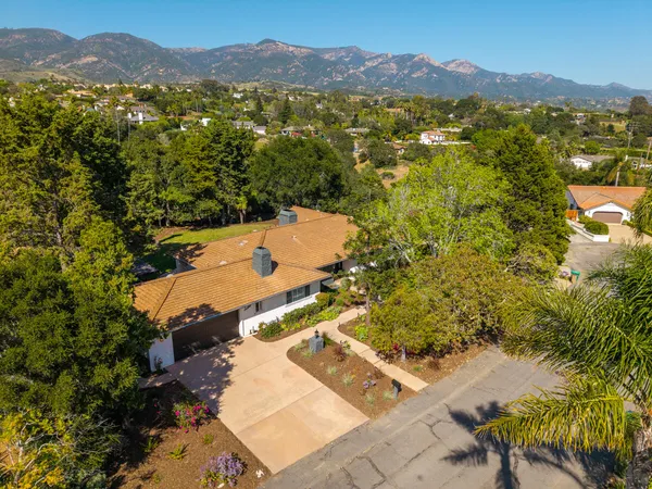 $3,000,000 | 4548 Camino Molinero, Santa Barbara, CA 93110