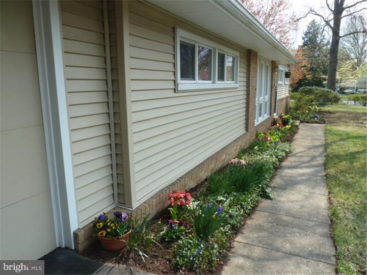 434 Norma Road Ambler, PA 19002 - Photo 3 of 25 Exterior Front