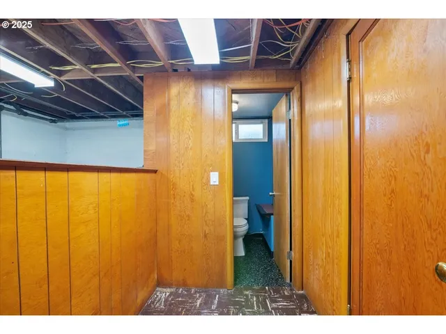 $449,900 | 1725 24th Street Northeast, Salem, OR 97301