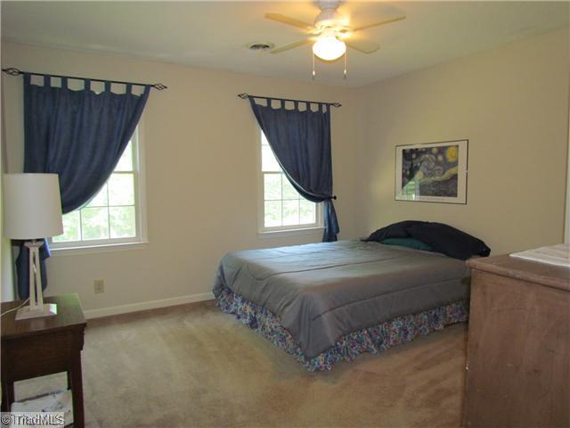 7807 Snow Road Greensboro, NC 27409 - Photo 14 of 16 2nd Bedroom.