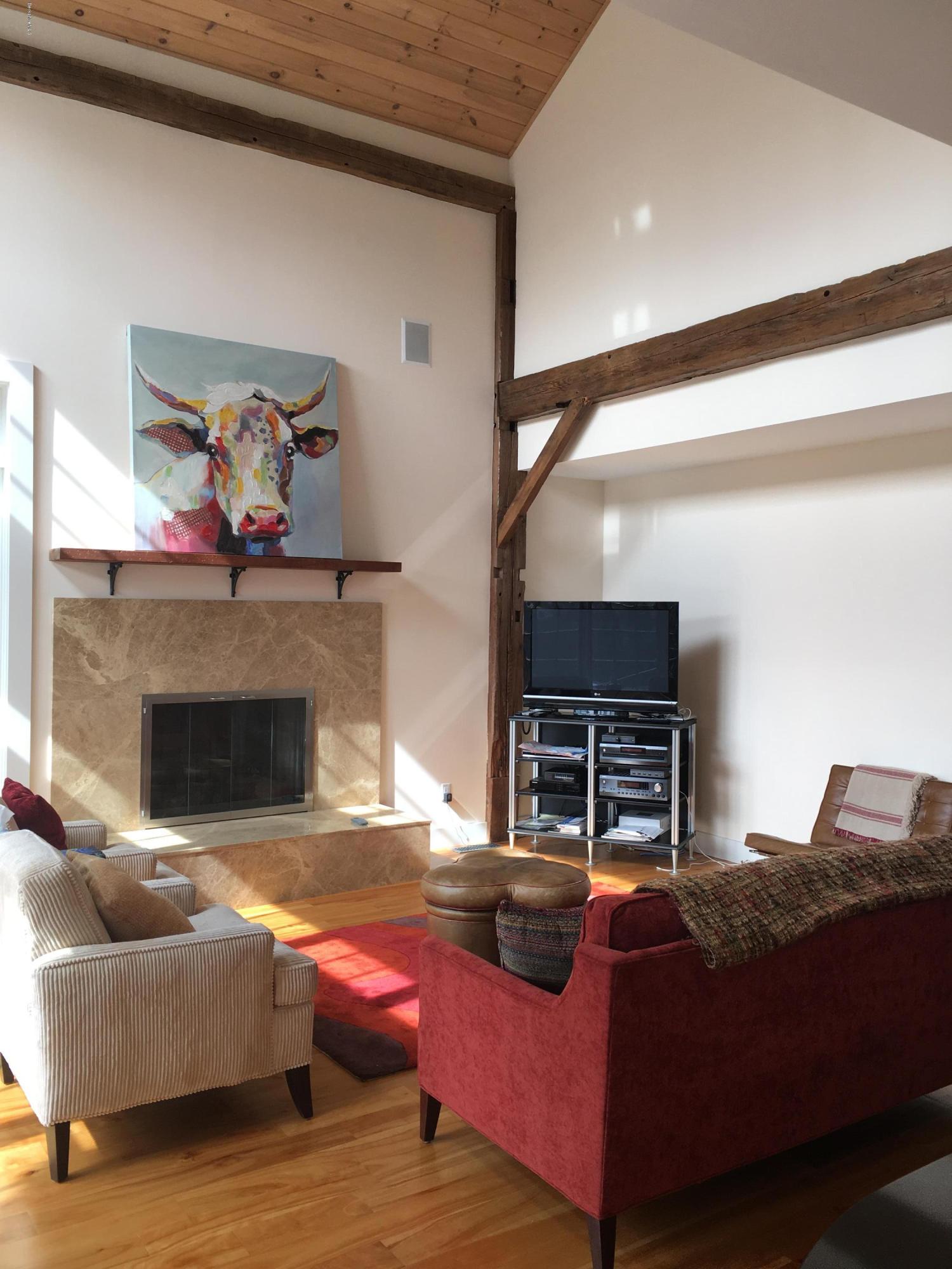 45 E Road Sheffield, MA 01257 - Photo 3 of 21 Living Room