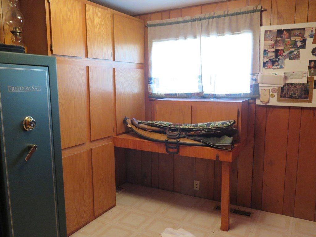 12977 Blacklog Mountain Road Mount Union, PA 17066 - Photo 15 of 38 Bedroom