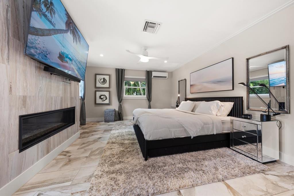 1621 Indian Rocks Road Belleair, FL 33756 - Photo 16 of 59 Gallery Image 16