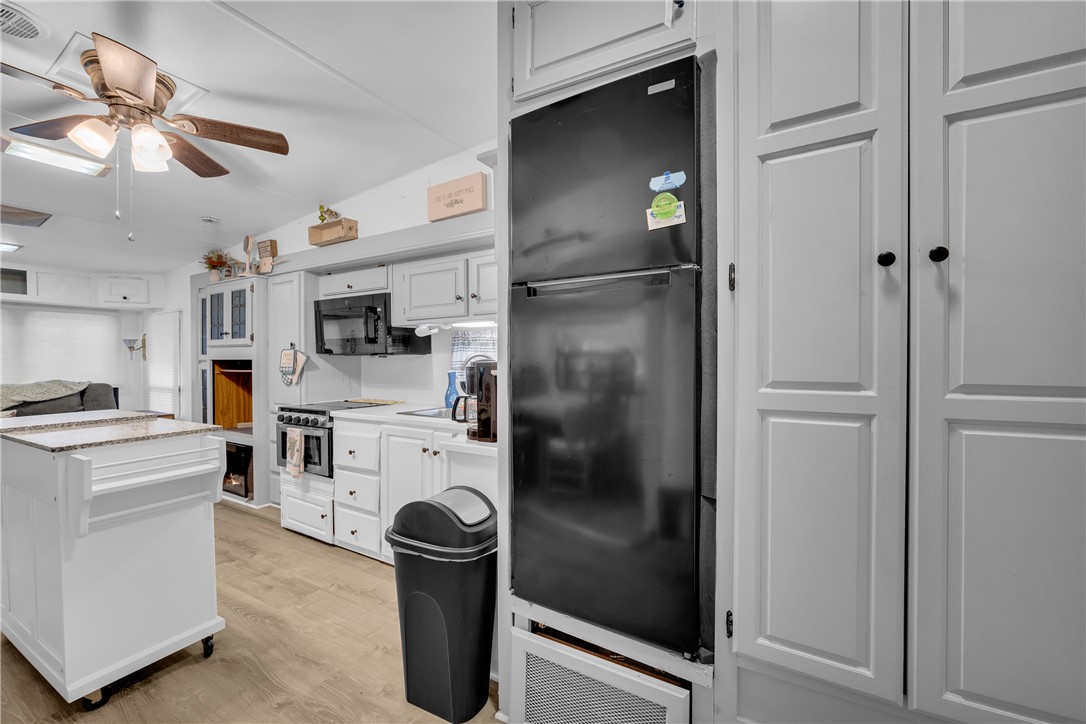 140 Loop Circle Westminster, SC 29693 - Photo 8 of 50