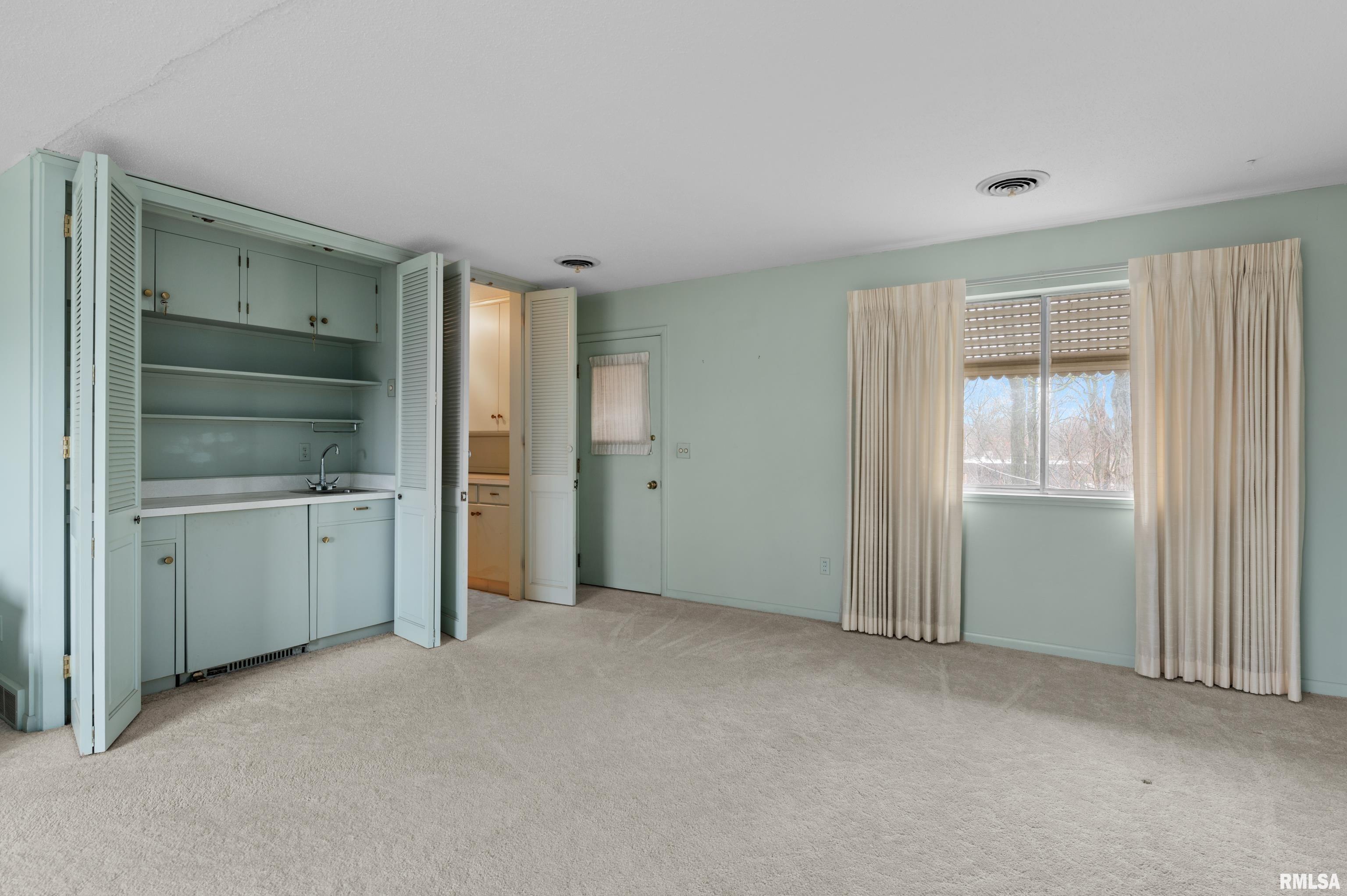 1313 9th Street, Unit BC Moline, IL 61265 - Photo 16 of 27 Gallery Image 16