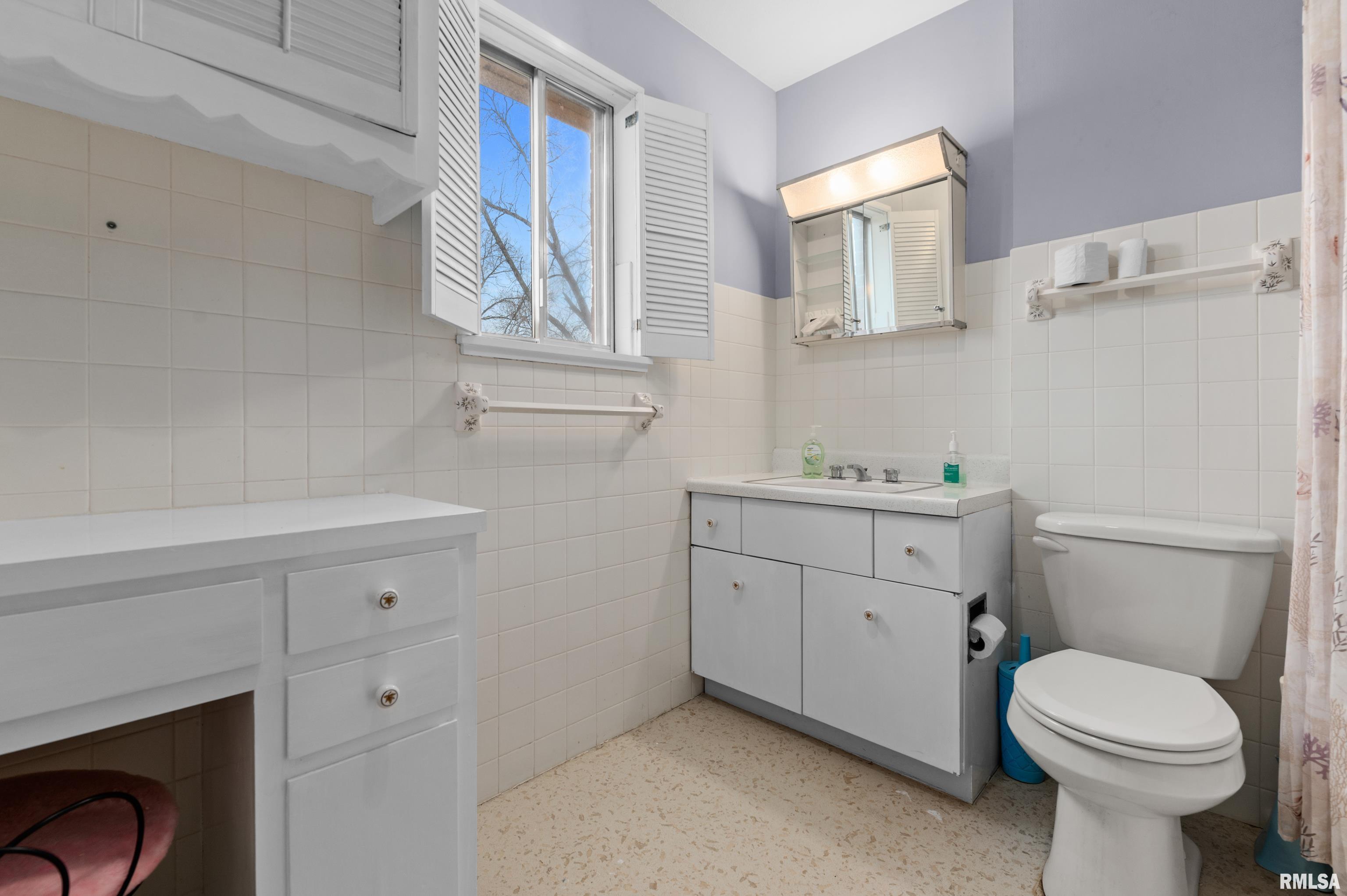 1313 9th Street, Unit BC Moline, IL 61265 - Photo 23 of 27 Gallery Image 23