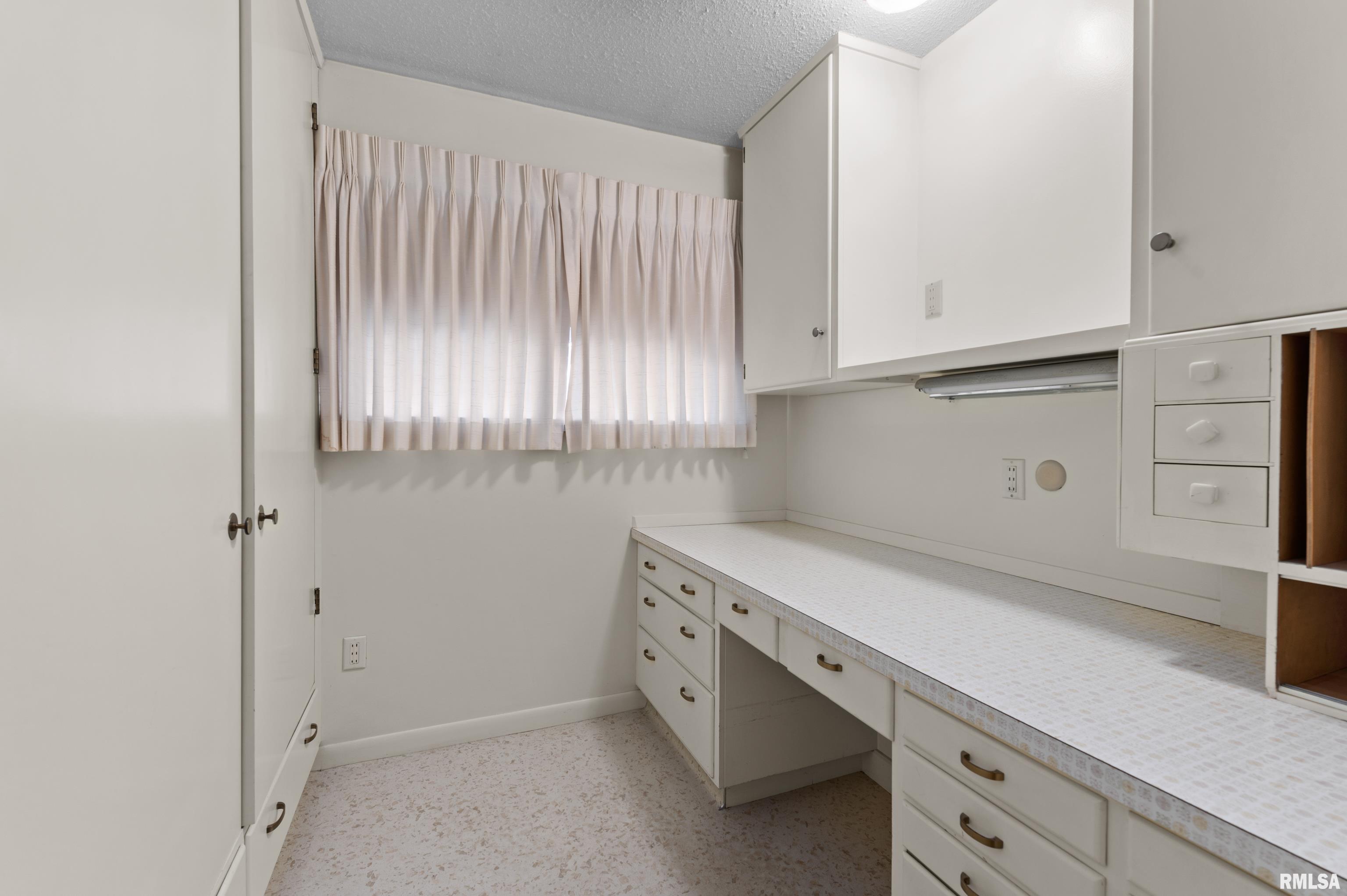 1313 9th Street, Unit BC Moline, IL 61265 - Photo 24 of 27 Gallery Image 24