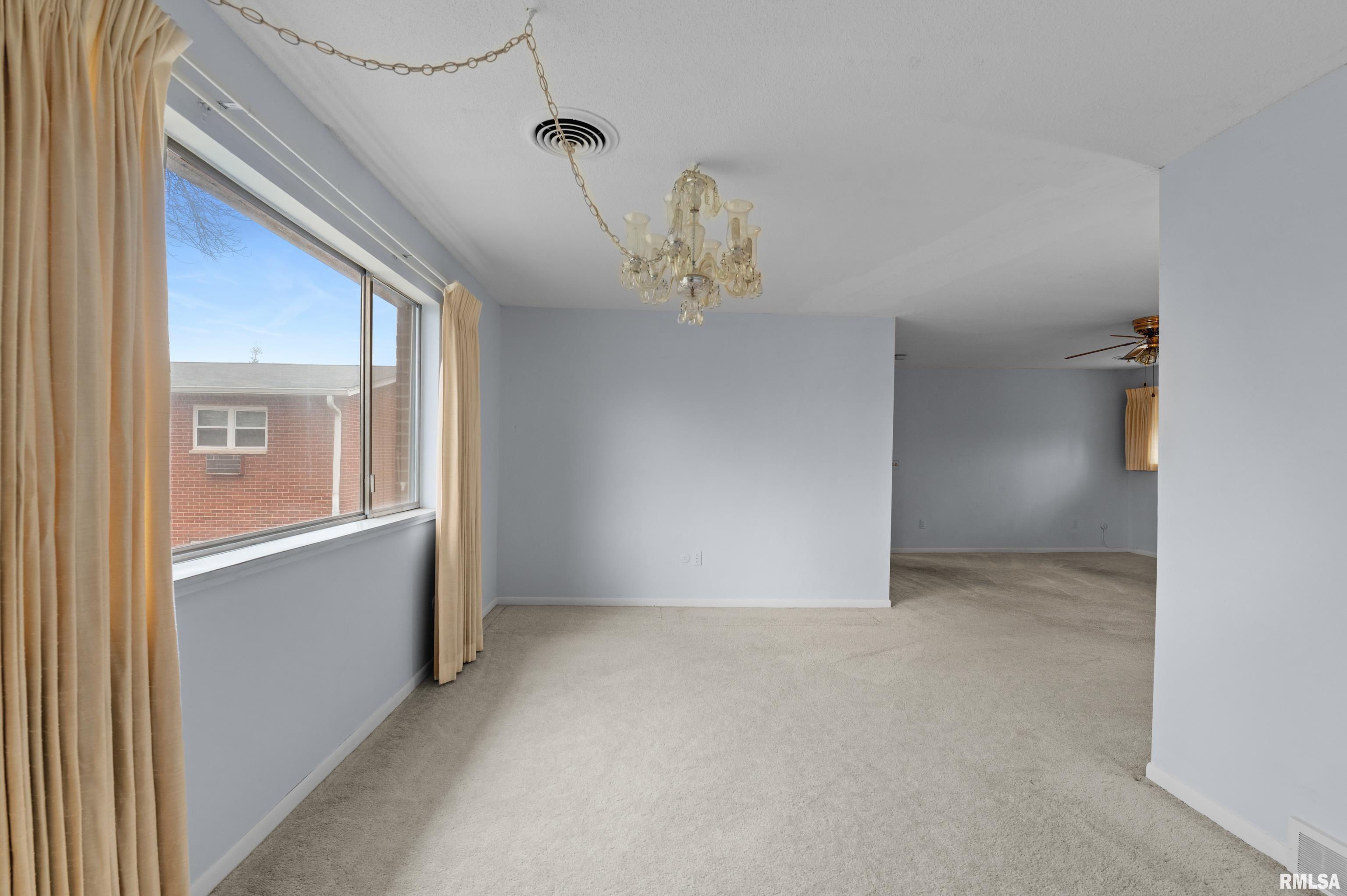 1313 9th Street, Unit BC Moline, IL 61265 - Photo 8 of 27 Gallery Image 8