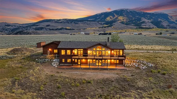 $2,495,000 | 845 Elk Run Road, Silverthorne, CO 80498