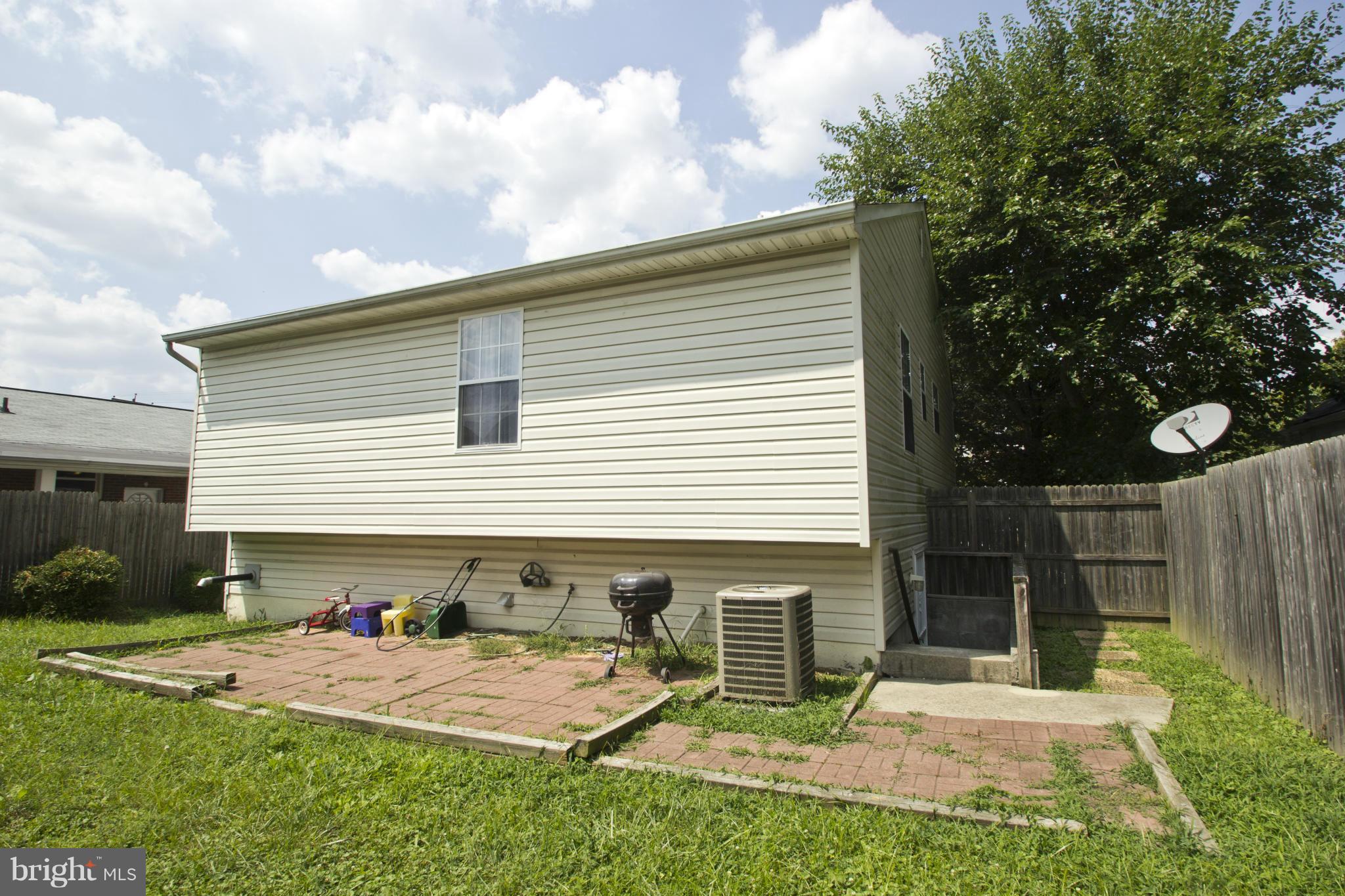 219 Cresswell Road Baltimore, MD 21225 - Photo 21 of 22 Rear Exterior View