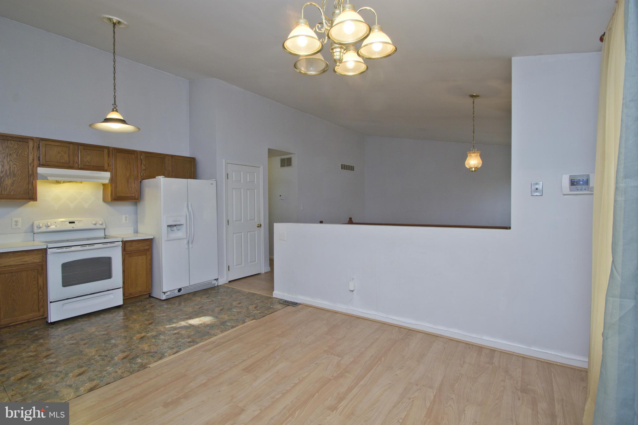 219 Cresswell Road Baltimore, MD 21225 - Photo 8 of 22 Dining Room