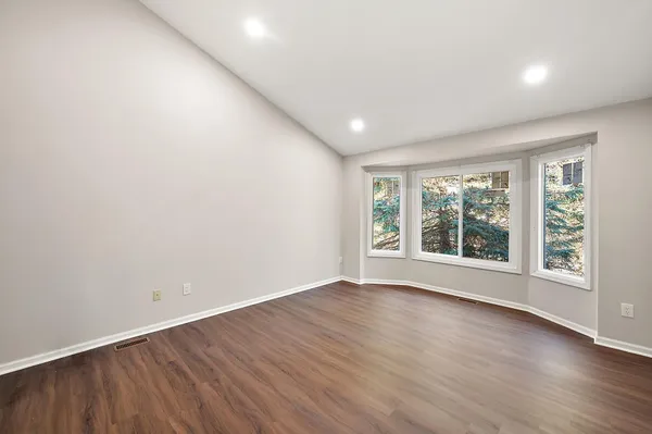 $3,100 | 28849 Hearthstone Drive, Novi, MI 48377