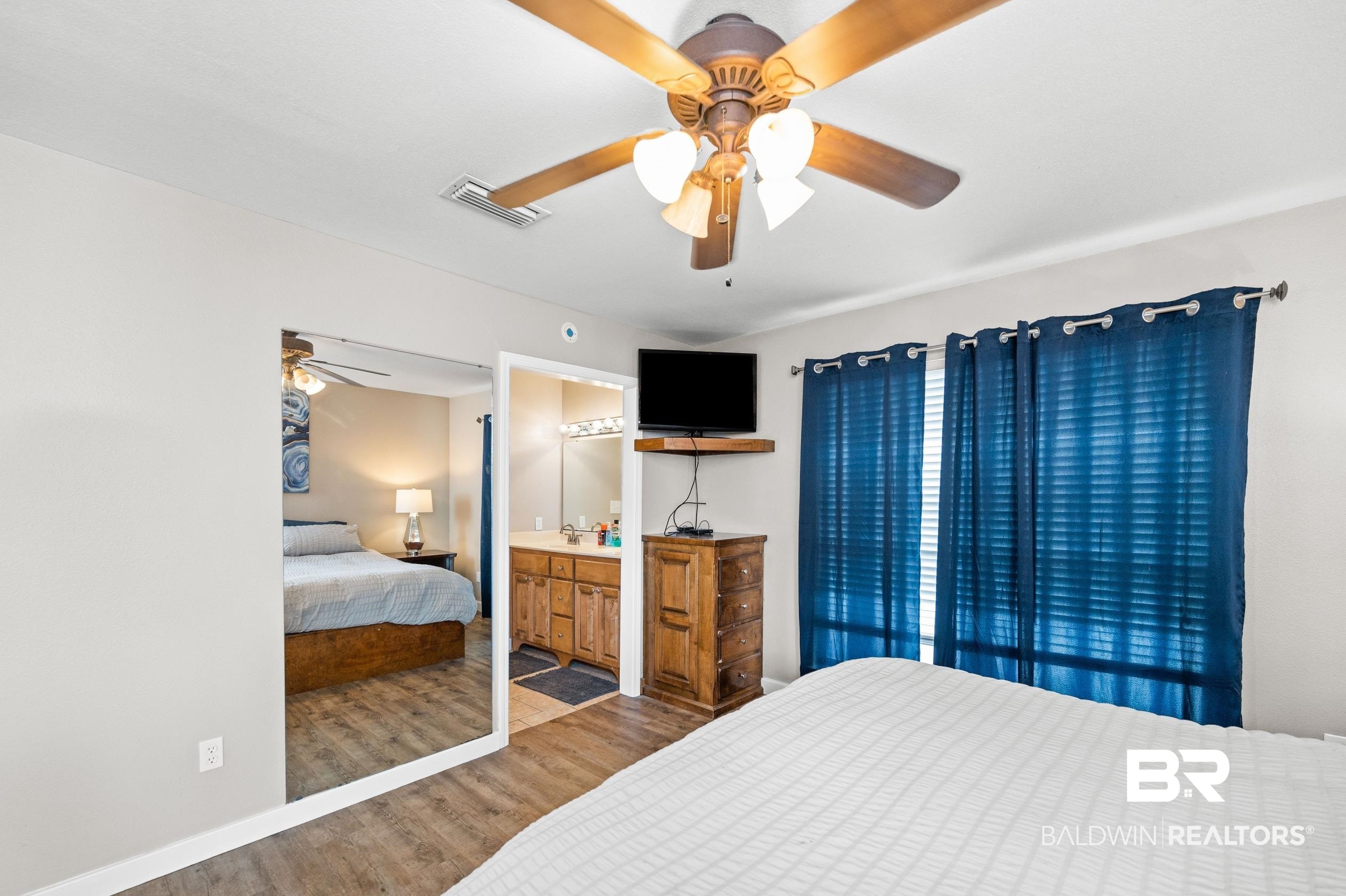 18786 Hillside Drive Foley, AL 36535 - Photo 16 of 49 Primary Bedroom
