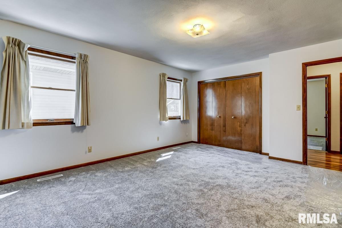 2836 Crown Point Springfield, IL 62704 - Photo 19 of 34 Gallery Image 19