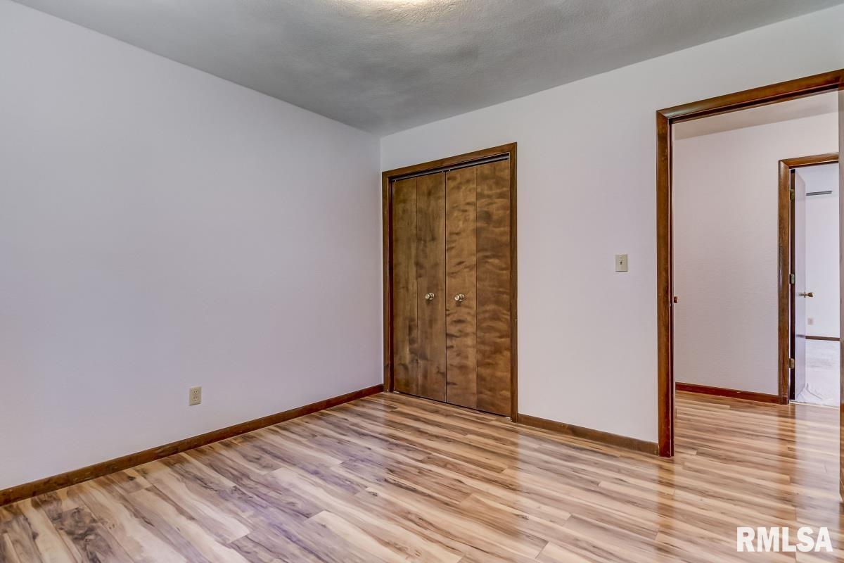 2836 Crown Point Springfield, IL 62704 - Photo 24 of 34 Gallery Image 24