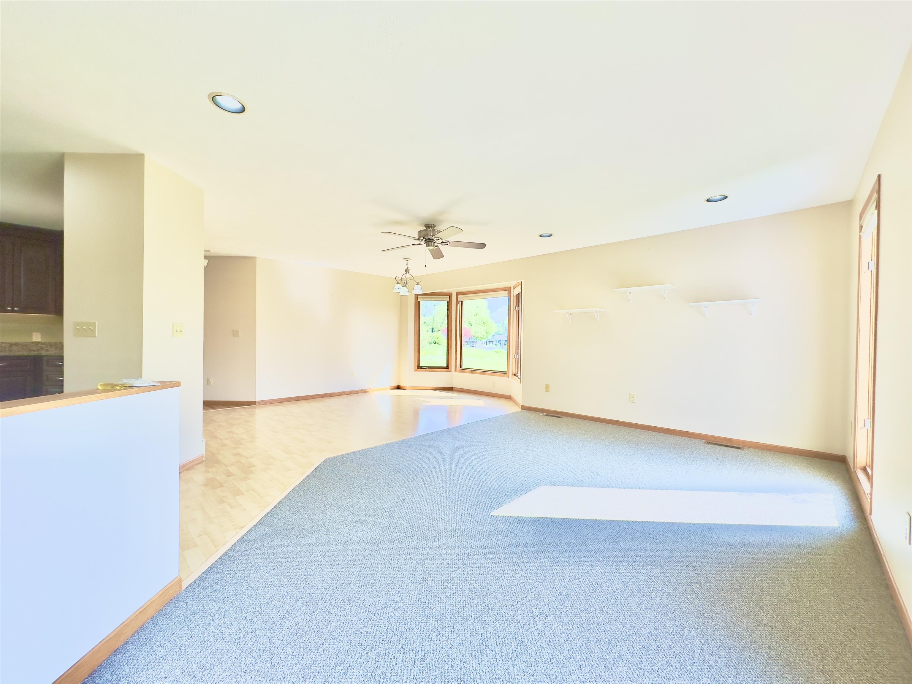 4152 Summerhill Road Traverse City, MI 49684 - Photo 9 of 29 1922542-5f266726-8265-409f-ac41-848eaa3074ac.JPG