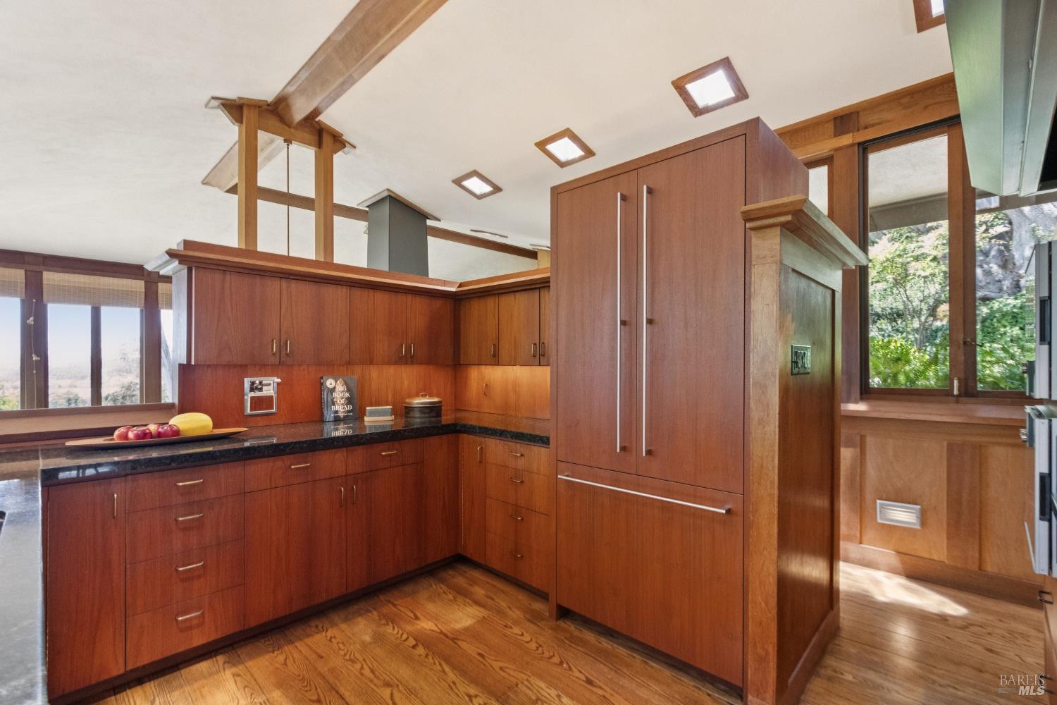 335 Highland Avenue San Rafael, CA 94901 - Photo 35 of 98