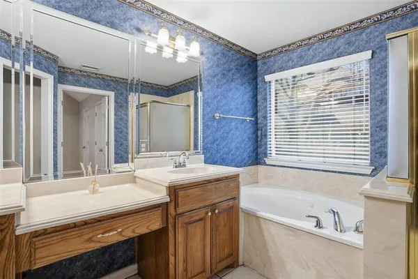 $450,000 | 231 Bluff View Court, Aledo, TX 76008