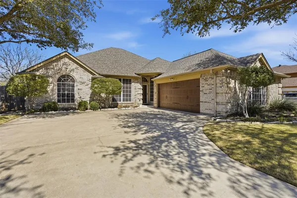$450,000 | 231 Bluff View Court, Aledo, TX 76008