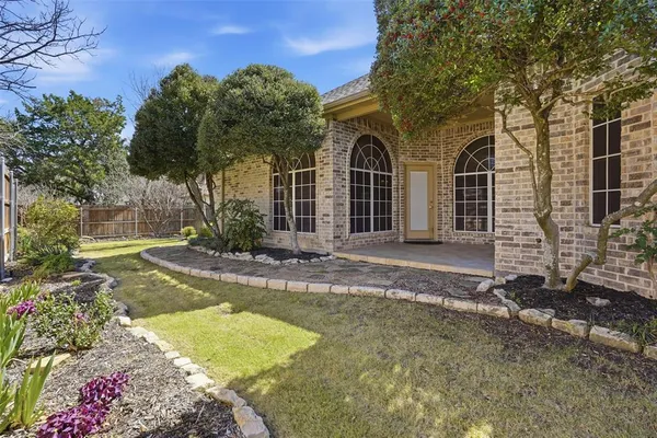 $450,000 | 231 Bluff View Court, Aledo, TX 76008
