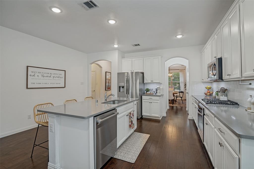 2062 Avondown Road Forney, TX 75126 - Photo 8 of 34