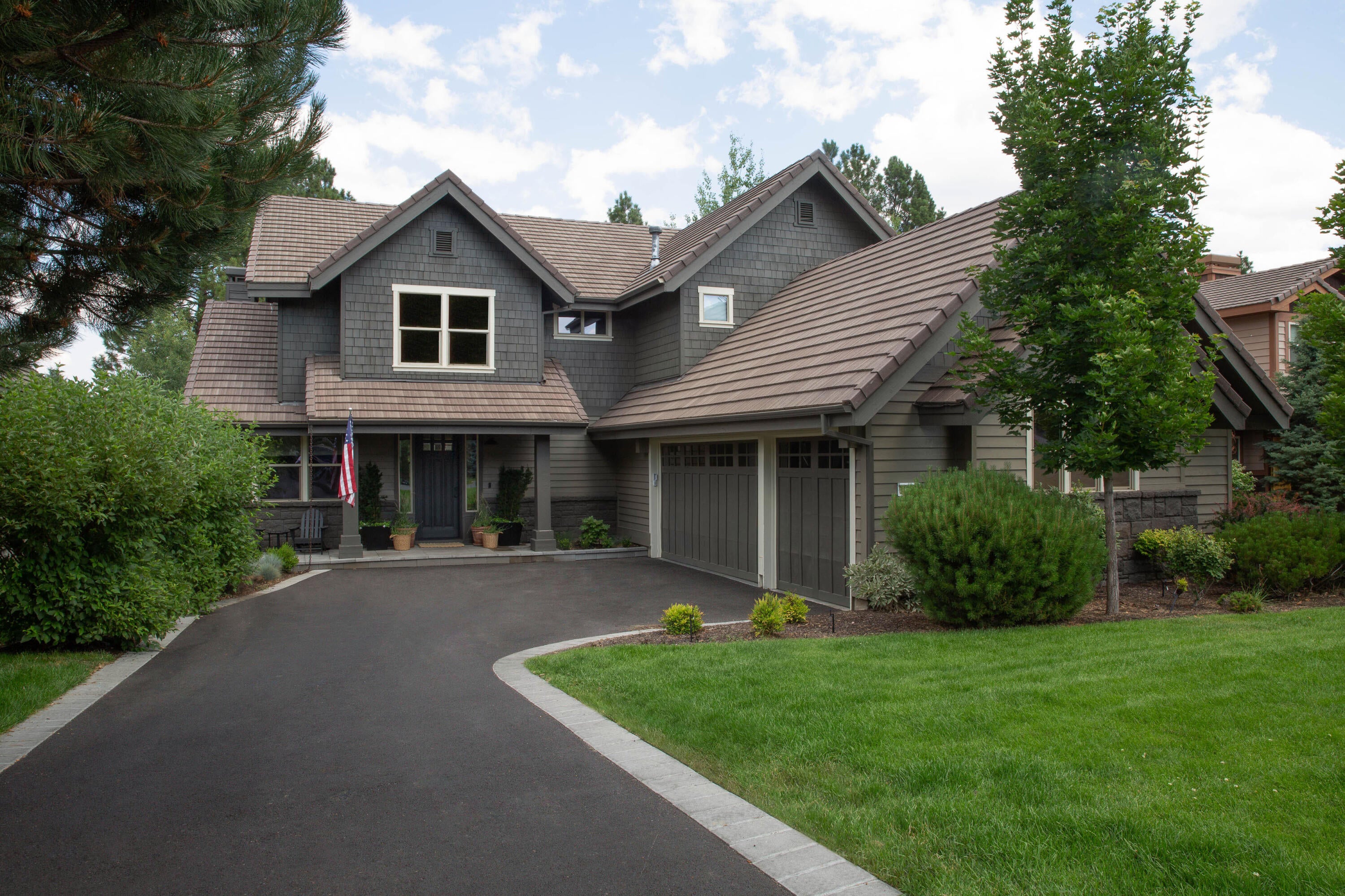61848 Fall Creek Loop Bend, OR 97702 - Photo 2 of 27 IMG_8651