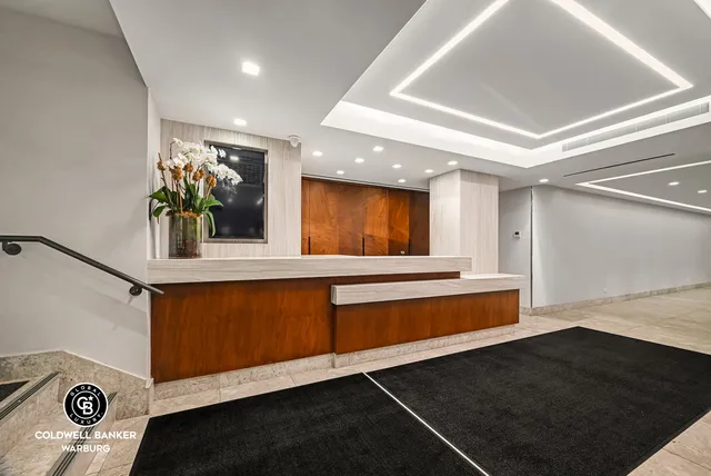 $710,000 | 16 West 16th Street, Unit 7RN | Flatiron