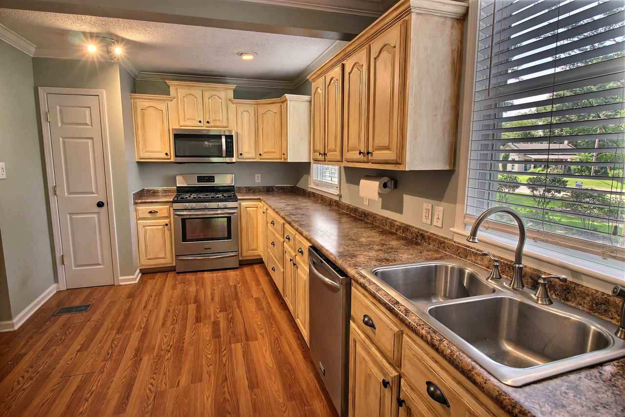 268 North Main Street Collierville, TN 38017 - Photo 4 of 17