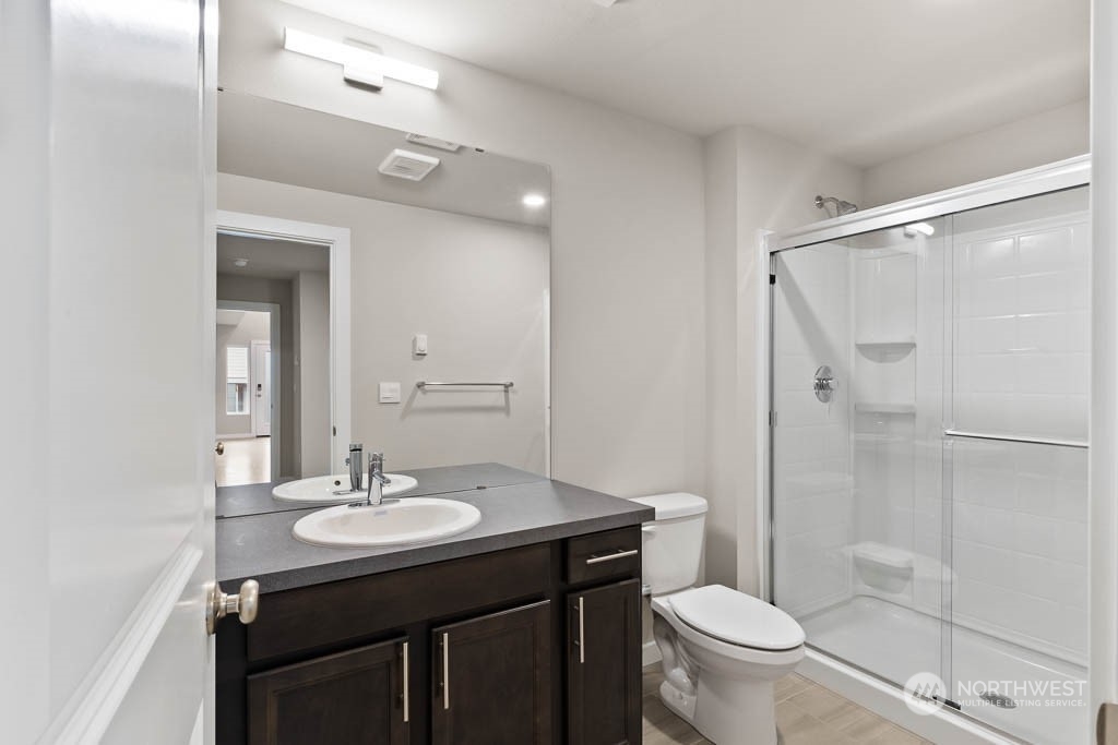223 207th Street Southeast, Unit EH 4 Bothell, WA 98012 - Photo 5 of 31 Gallery Image 5