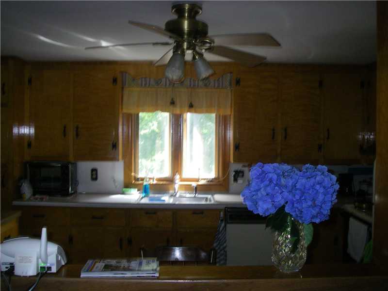 1107 Stafford Road Tiverton, RI 02878 - Photo 9 of 15 Kitchen.