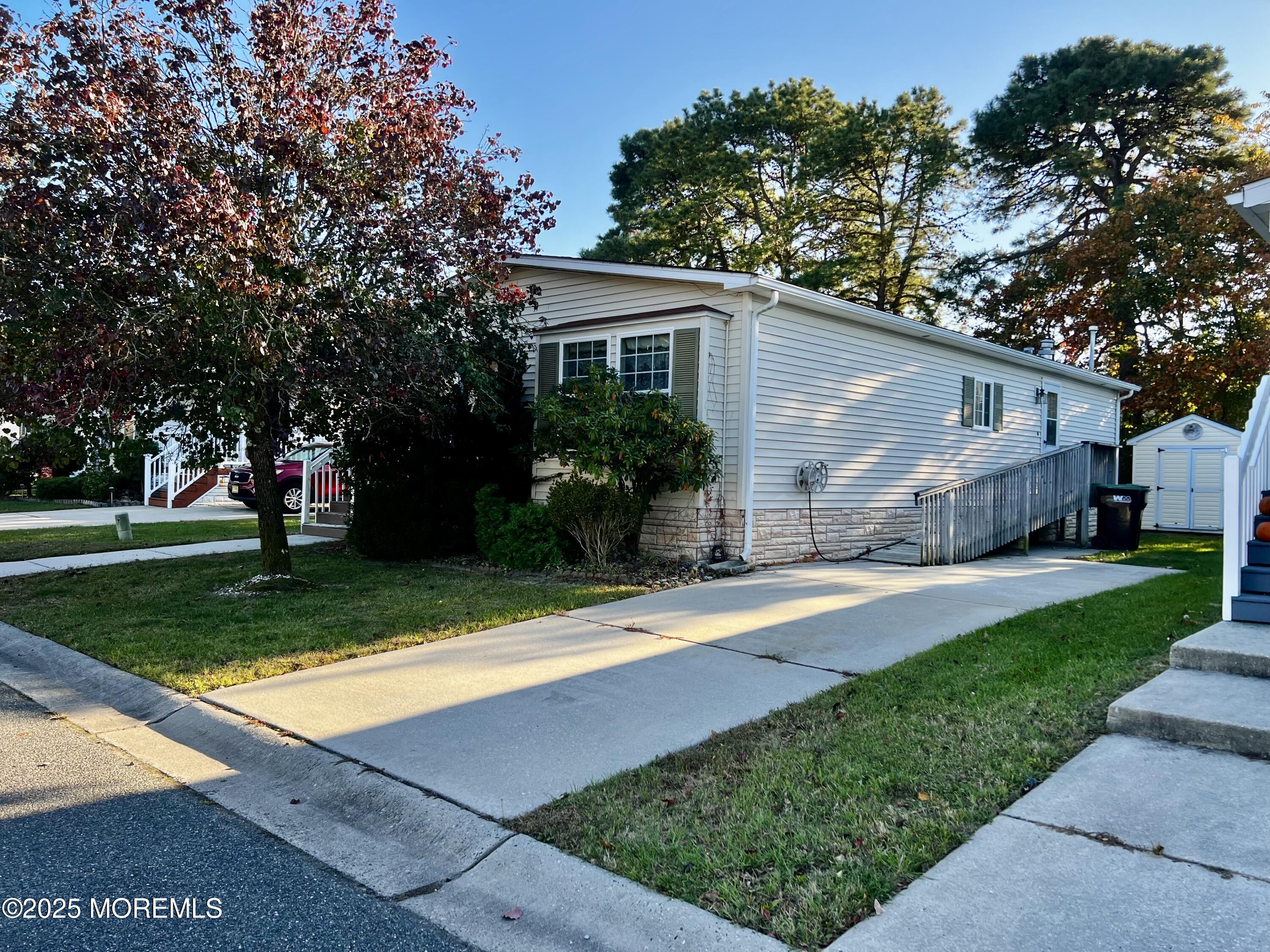 915 Oak Ridge Terrace Manchester Township, NJ 08759 - Photo 2 of 8 IMG_4847