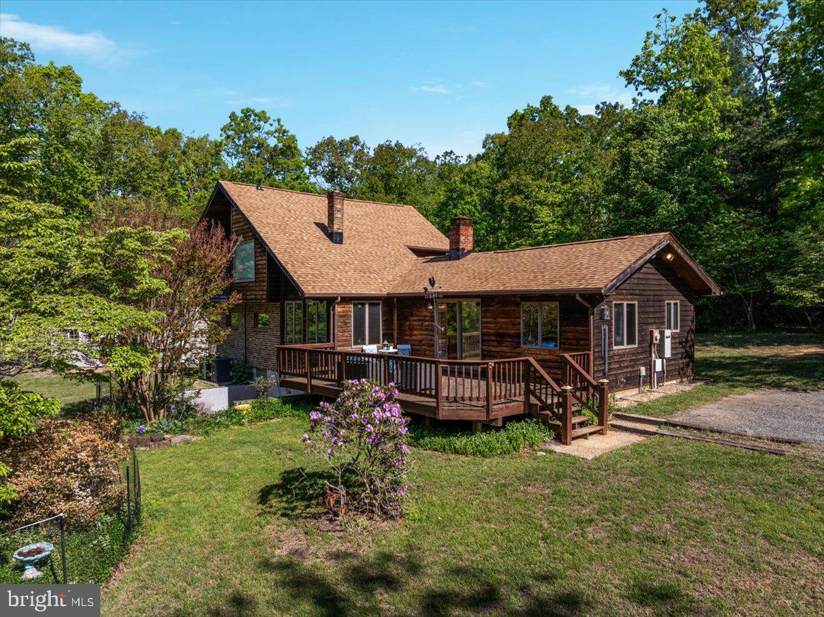 146 Lizzie Mills Road Castleton, VA 22716 - Photo 2 of 91 an aerial view of a house with garden