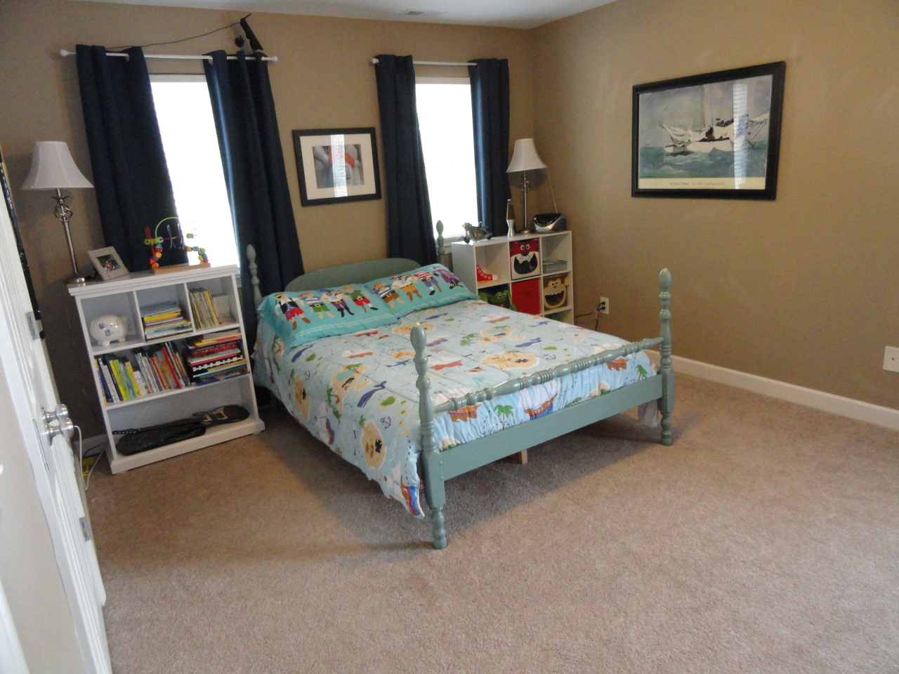 2826 Green Ridge Road Roanoke, VA 24019 - Photo 16 of 21 a bedroom with a bed a computer on the desk and a mirror