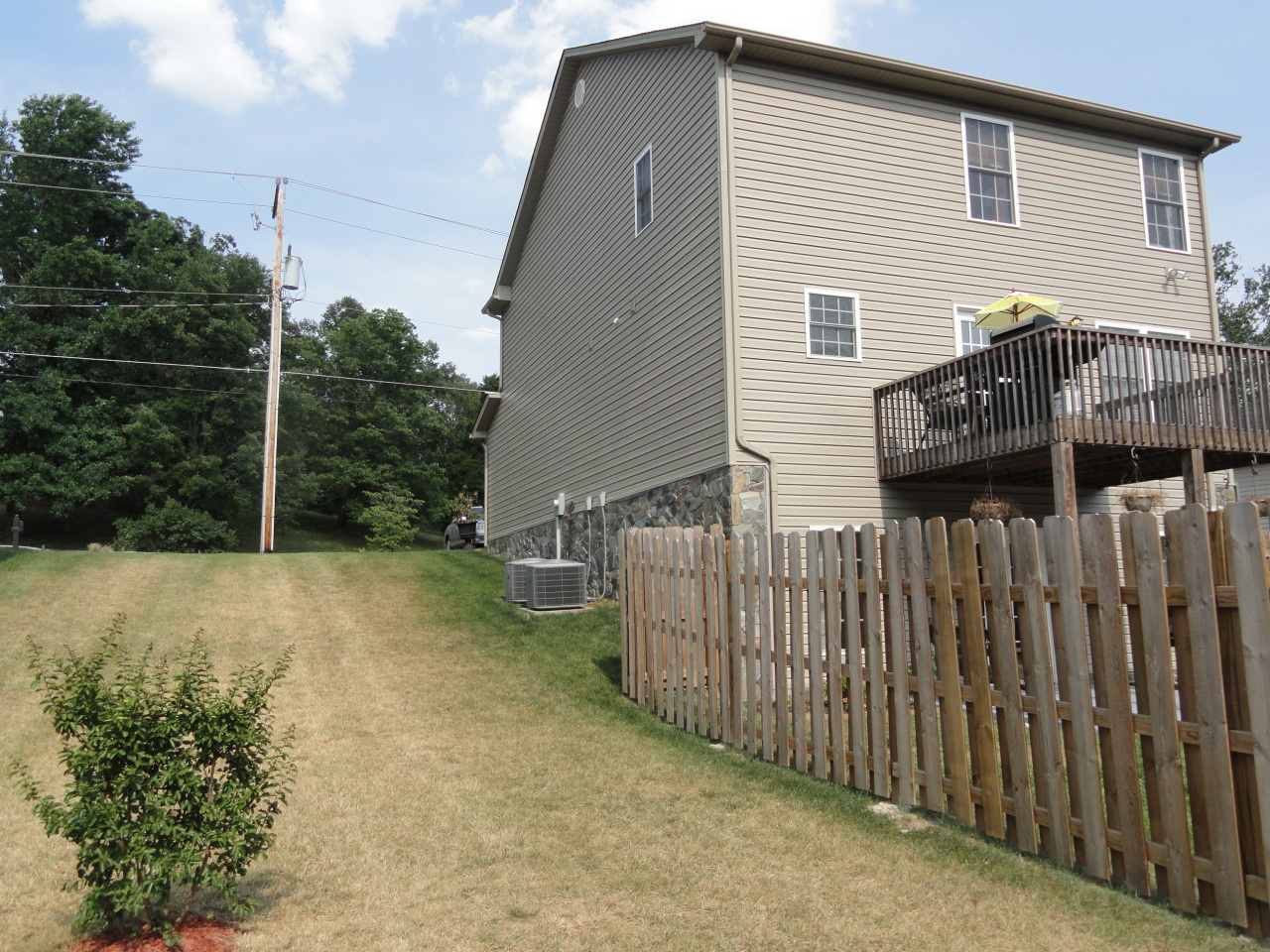 2826 Green Ridge Road Roanoke, VA 24019 - Photo 3 of 21 a front view of house with pathway and yard