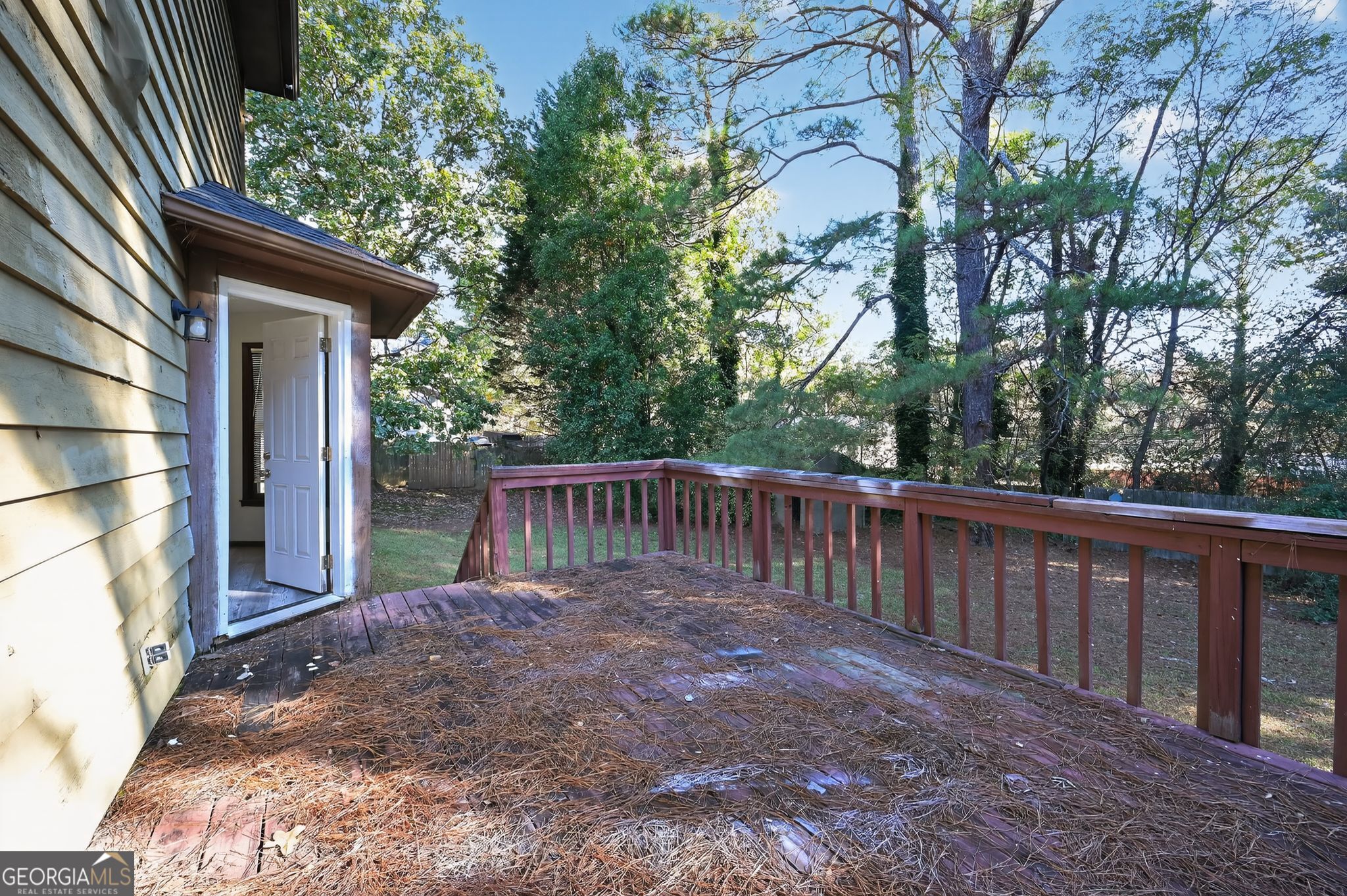 1378 Stoneleigh Hill Road Lithonia, GA 30058 - Photo 31 of 32 a view of backyard with green space