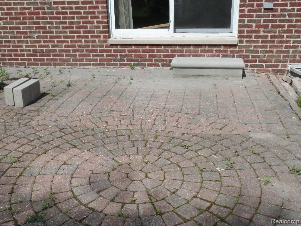 8357 Jeremy Road Belleville, MI 48111 - Photo 9 of 53