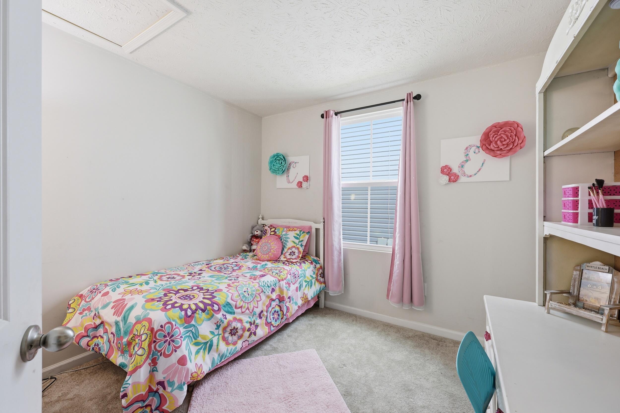 215 South Tuttle Road Springfield, OH 45505 - Photo 11 of 19 072A2957