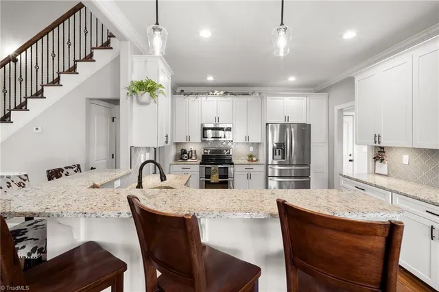 $475,000 | 119 White Oak Court, Lexington, NC 27295