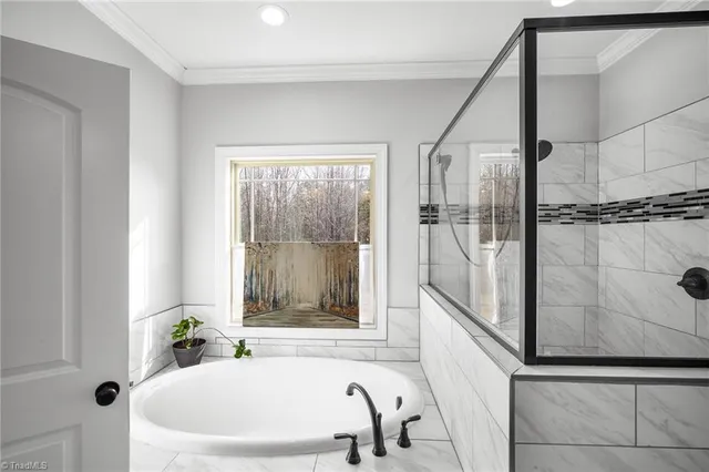 $475,000 | 119 White Oak Court, Lexington, NC 27295