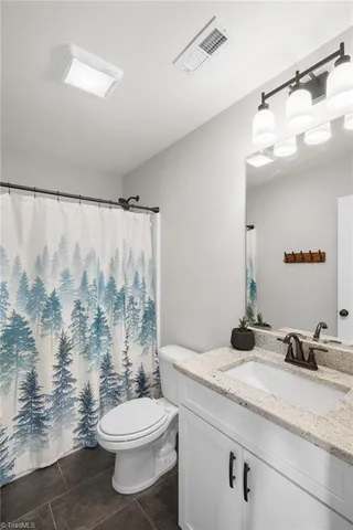 $475,000 | 119 White Oak Court, Lexington, NC 27295