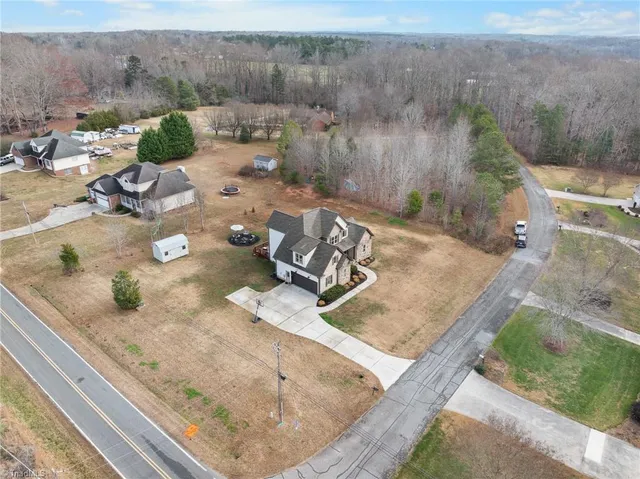 $475,000 | 119 White Oak Court, Lexington, NC 27295