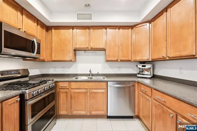 $499,000 | 1 Orient Way, Unit 204, Rutherford, NJ 07070
