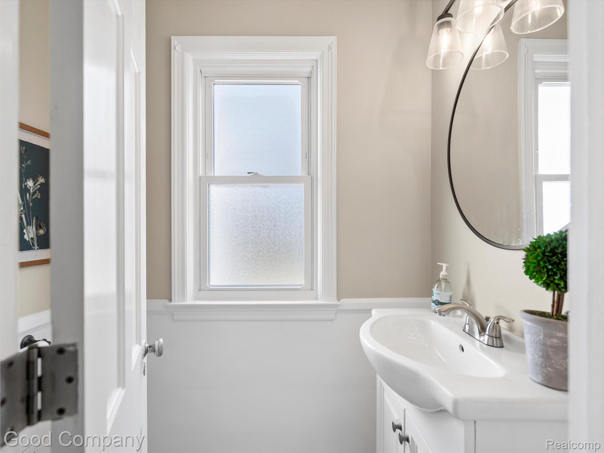 456 Moran Road Grosse Pointe, MI 48236 - Photo 18 of 36 Gallery Image 18