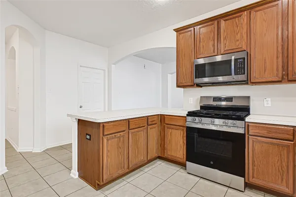 $2,100 | 12902 Pecan Shores Drive, Houston, TX 77044